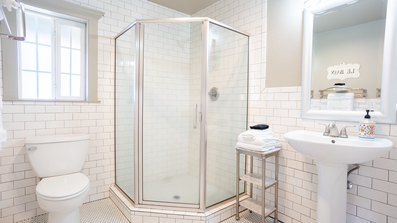 Photo of Bathroom in McCloud