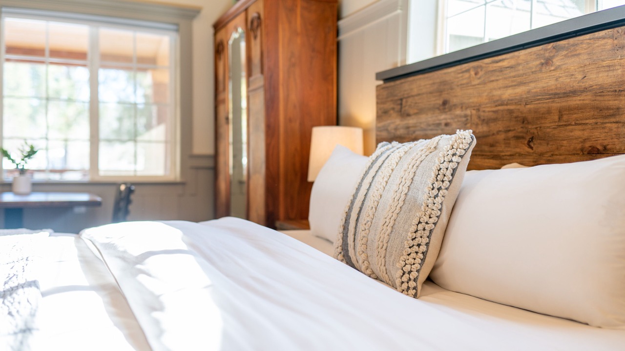 Photo of Bedroom in McCloud