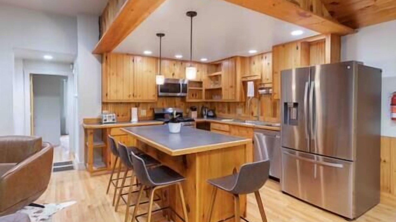 Photo of Others in Kingfield