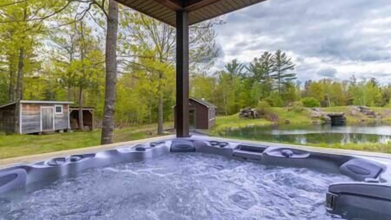 Photo of Others in Kingfield