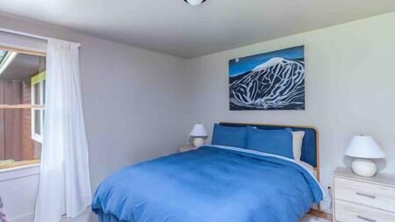 Photo of Others in Kingfield