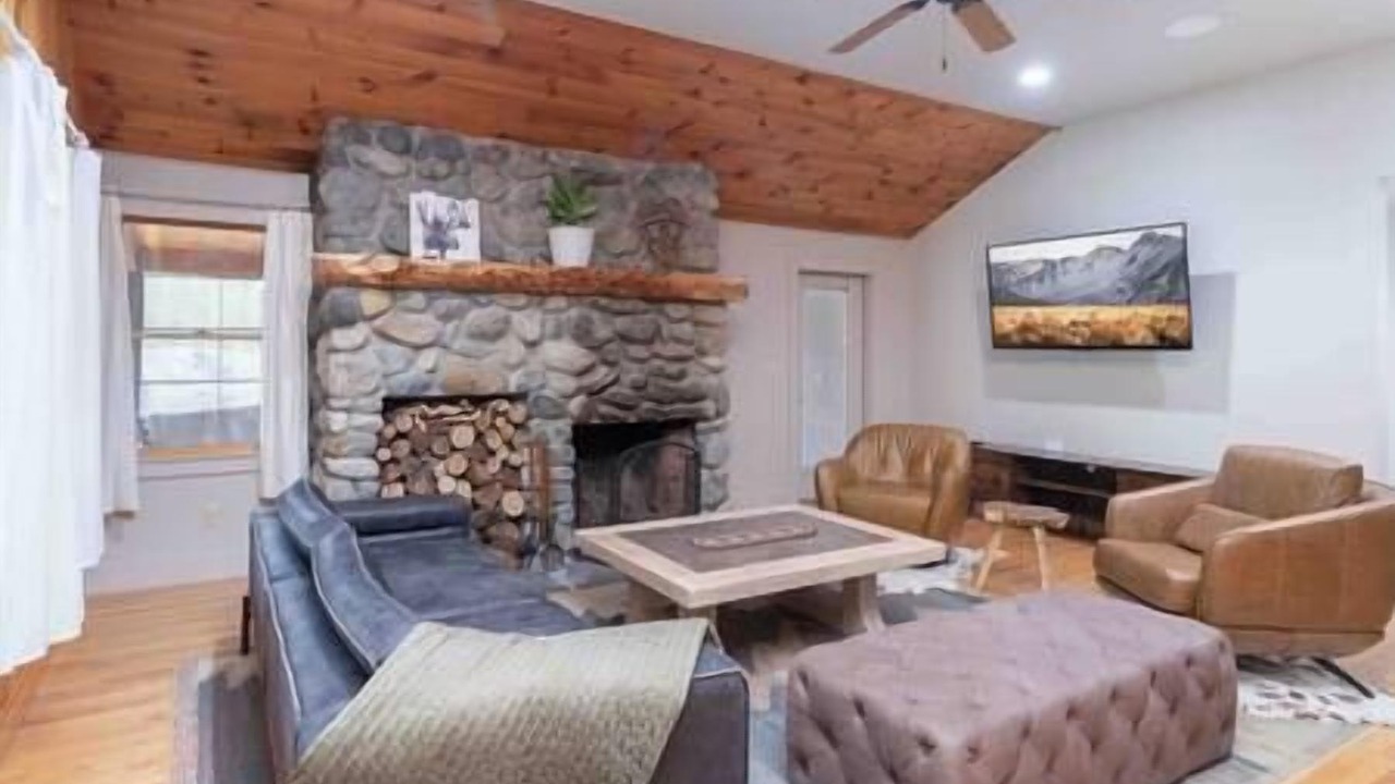 Photo of Others in Kingfield