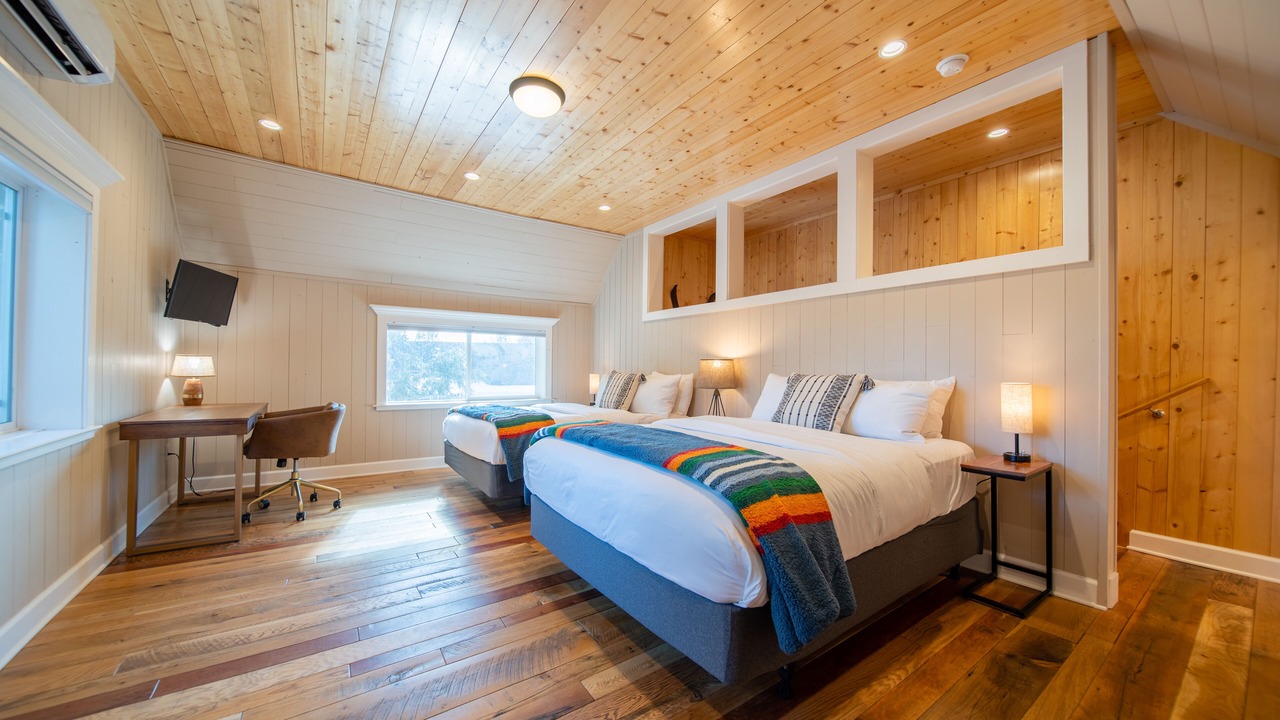 Photo of Bedroom in McCloud