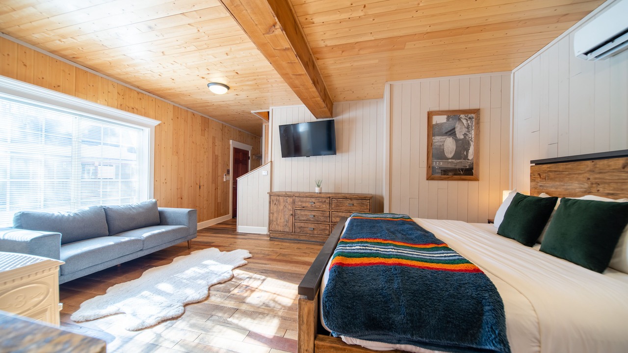 Photo of Bedroom in McCloud