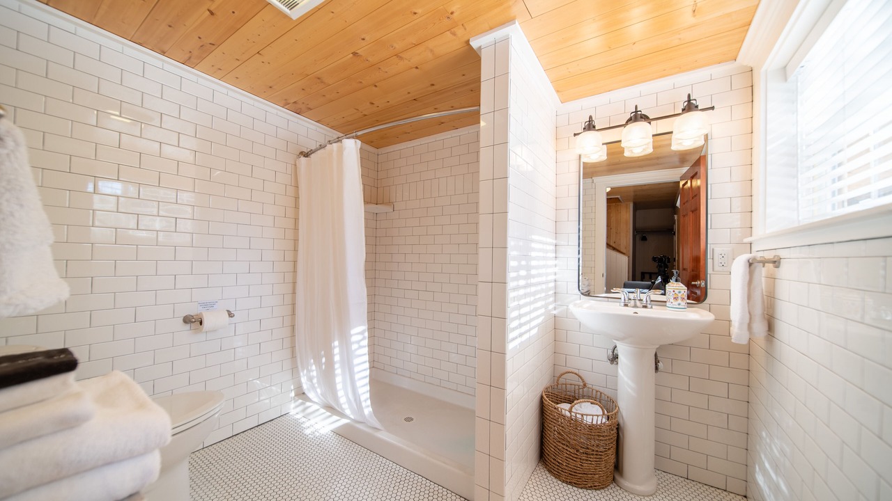 Photo of Bathroom in McCloud