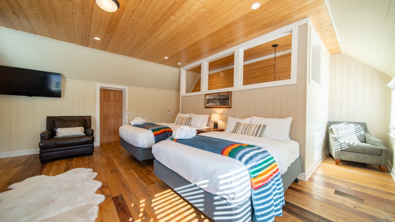 Photo of Bedroom in McCloud