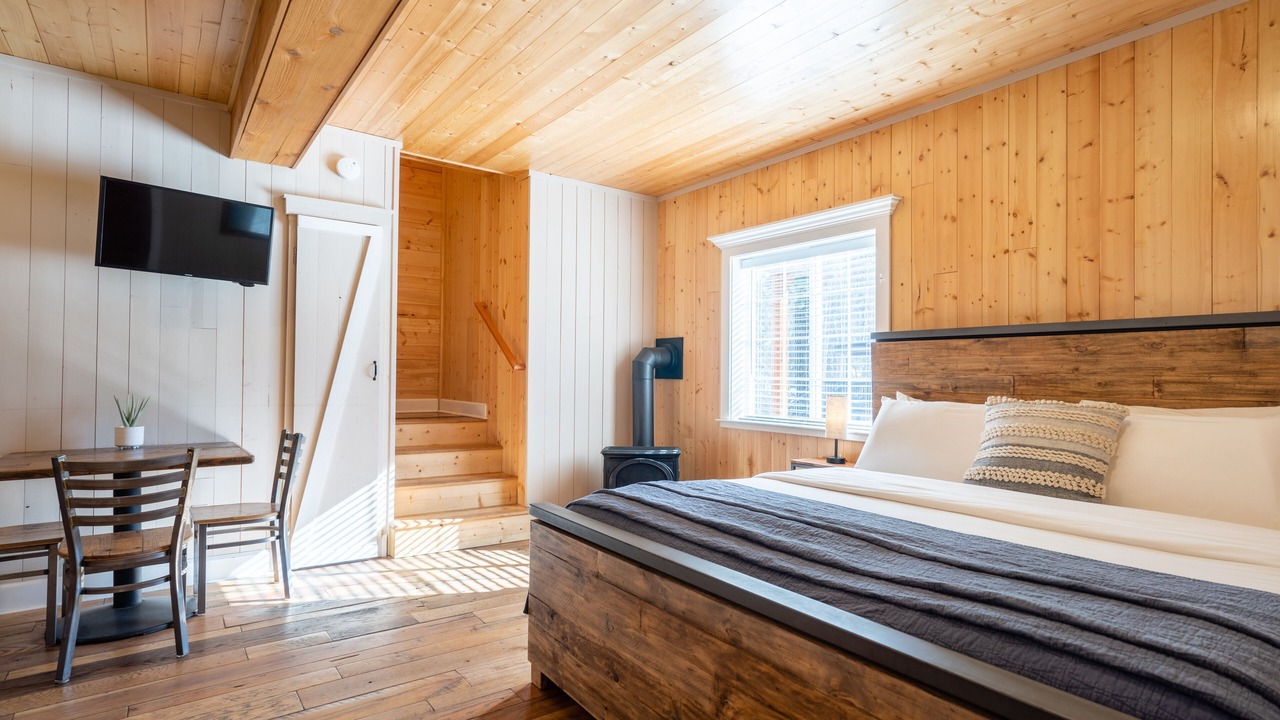 Photo of Bedroom in McCloud