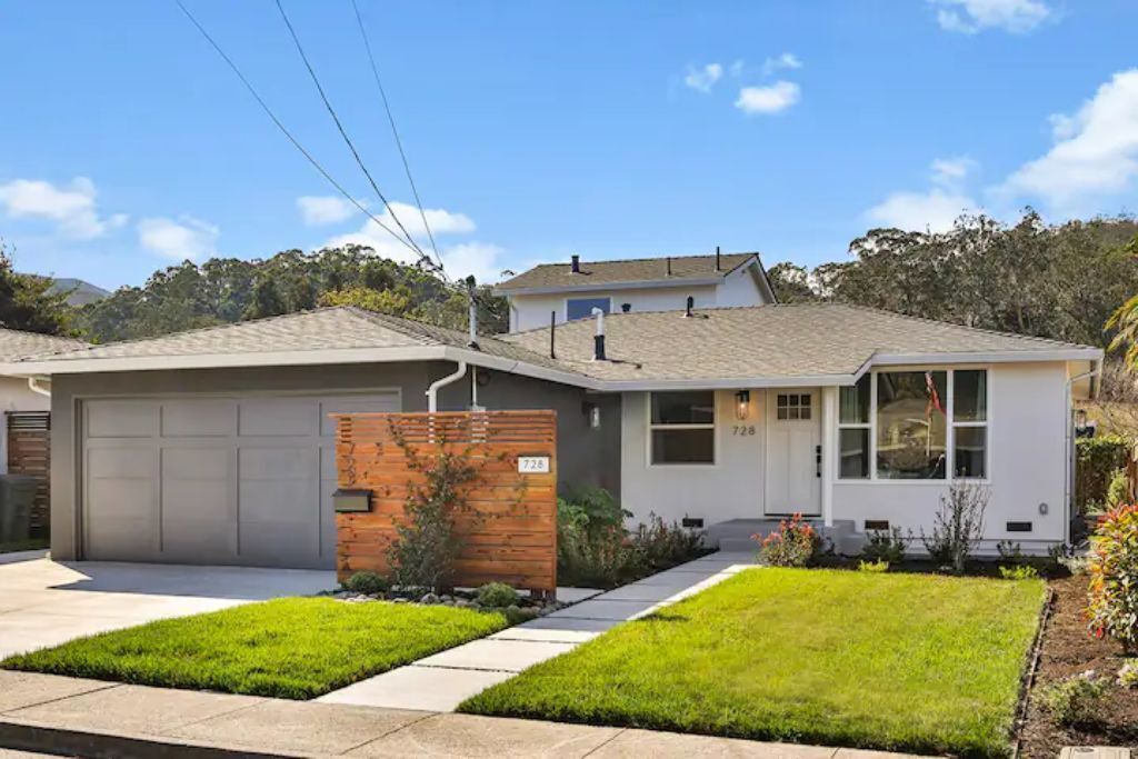 Photo of Outdoor in Linda Mar