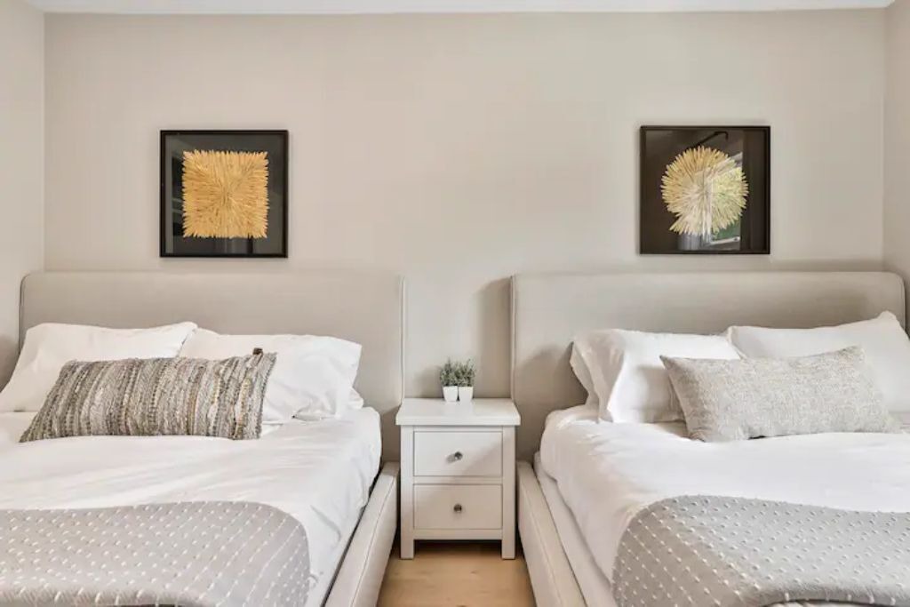 Photo of Bedroom in Linda Mar