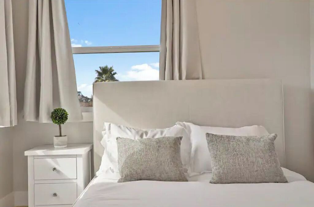 Photo of Bedroom in Linda Mar