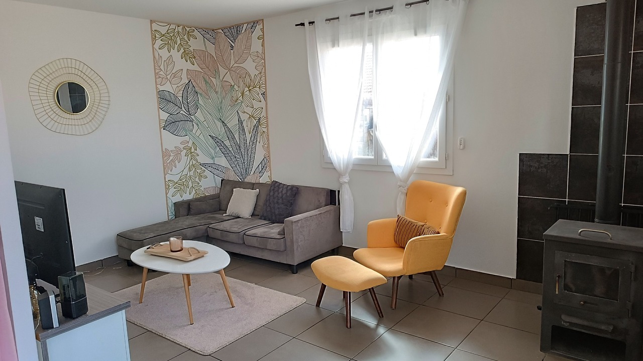 Photo of Livingroom in Saint-Jean-d'Avelanne
