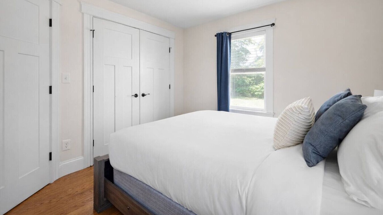 Photo of Bedroom in Winter Hill