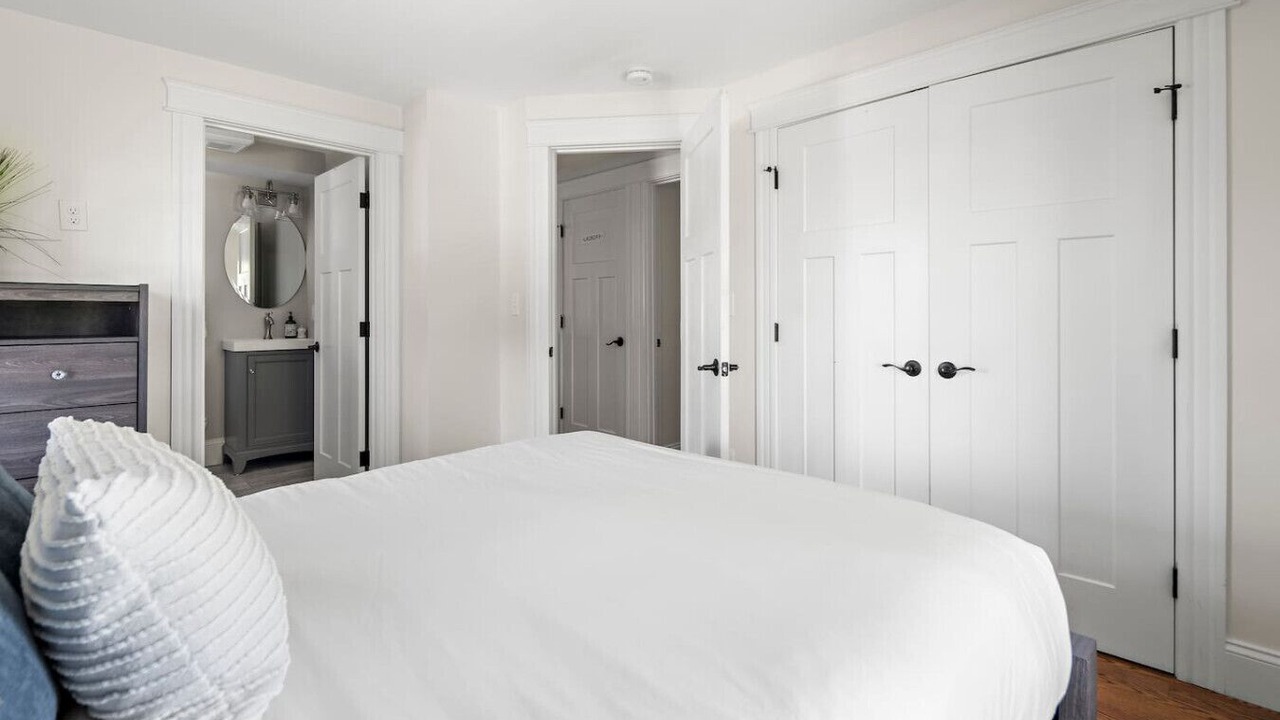 Photo of Bedroom in Winter Hill
