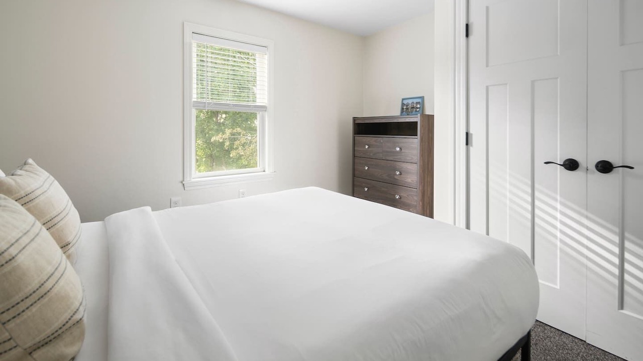 Photo of Bedroom in Somerville