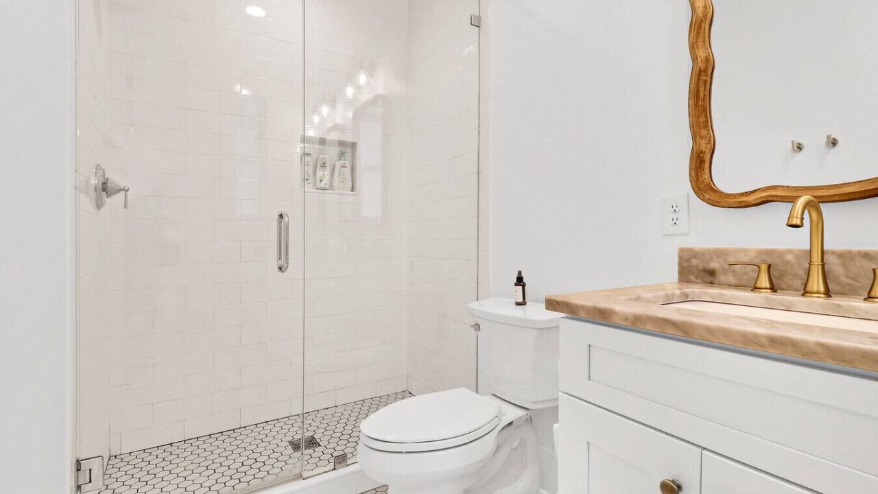 Photo of Bathroom in Northwest Quadrant