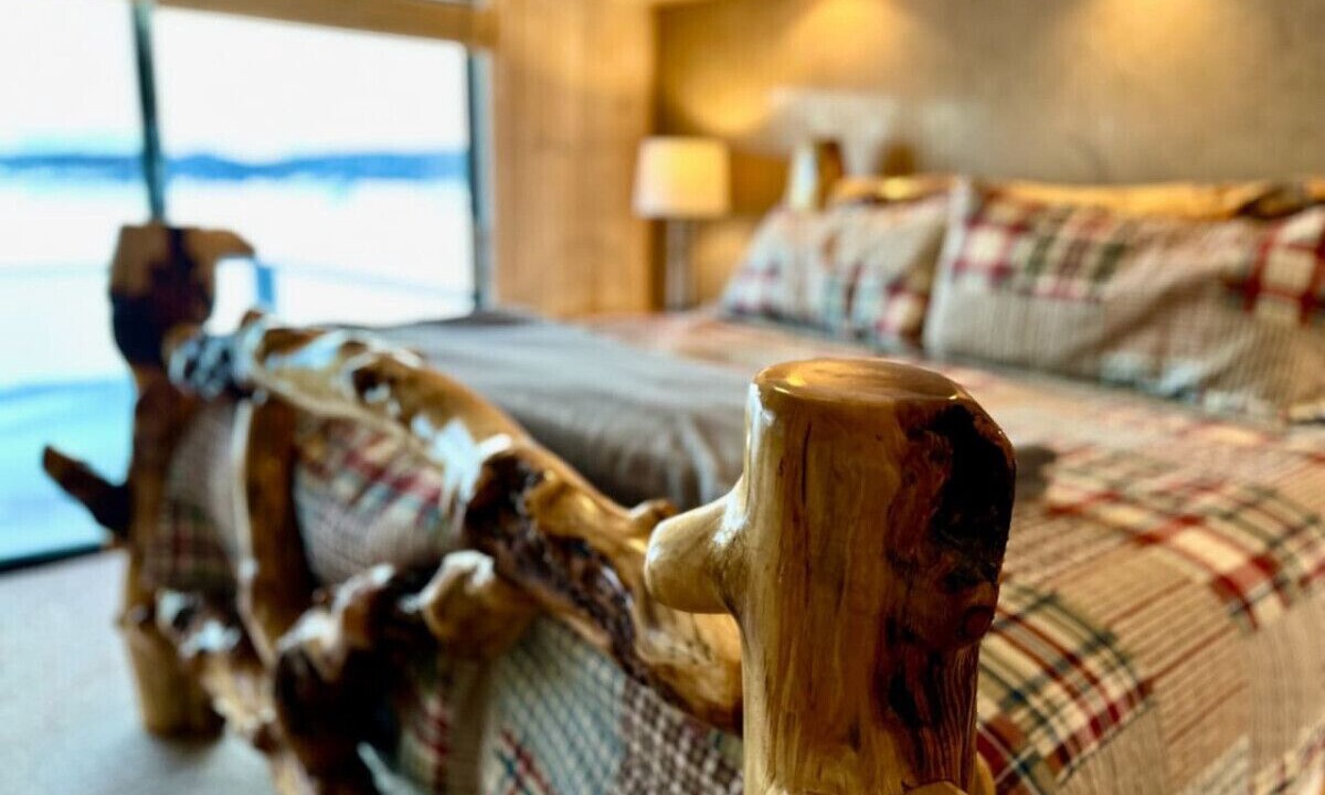 Photo of Bedroom in Mammoth Creek