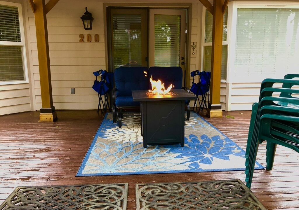 Photo of Livingroom in Shelton