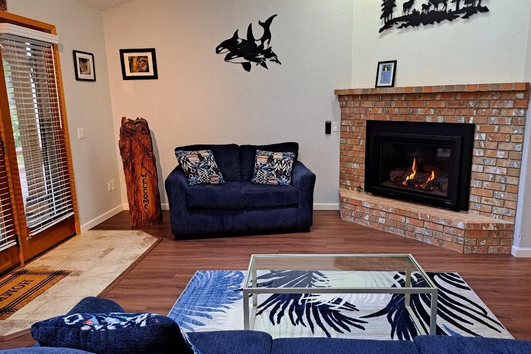 Photo of Livingroom in Shelton