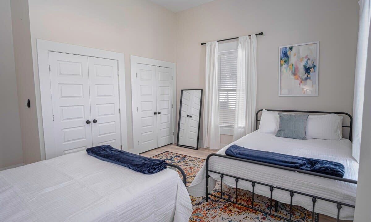 Photo of Bedroom in Near East Side
