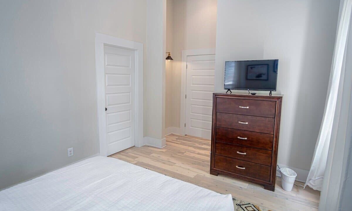 Photo of Bedroom in Near East Side