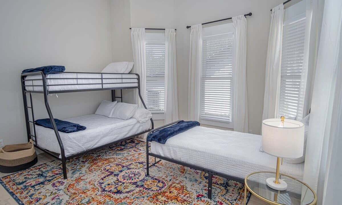 Photo of Bedroom in Near East Side