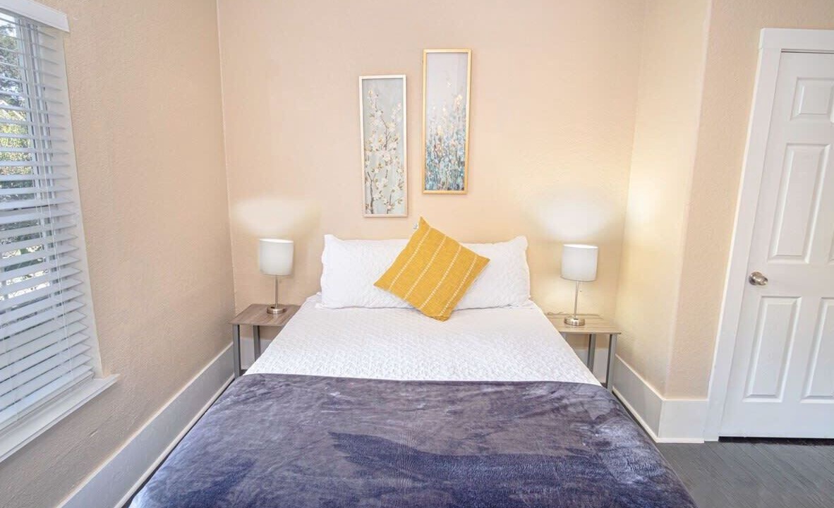 Photo of Bedroom in Near East Side