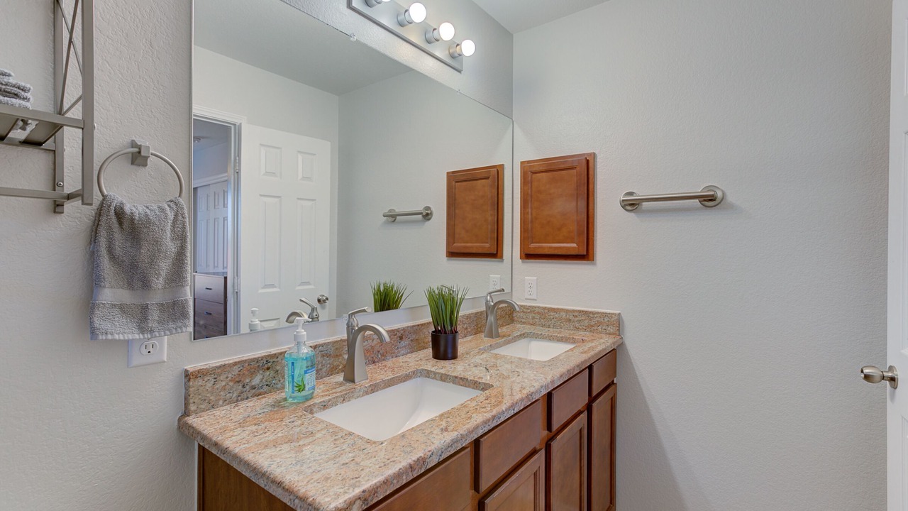 Photo of Bathroom in Manchaca