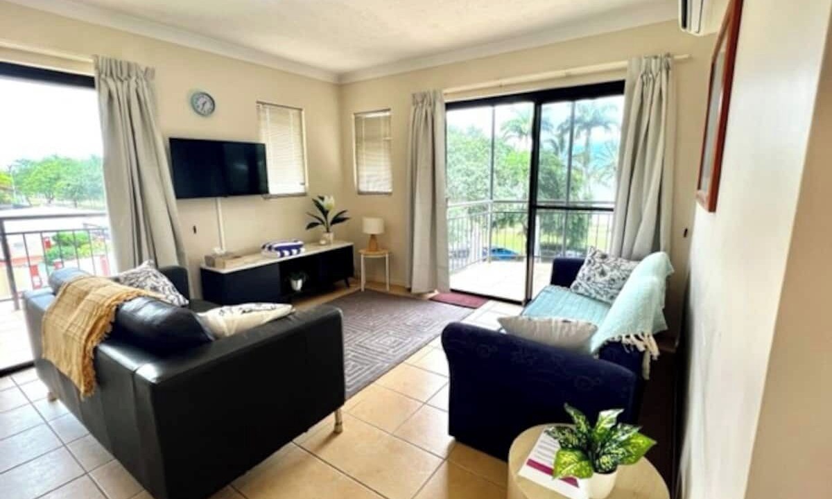 Photo of Livingroom in North Ward