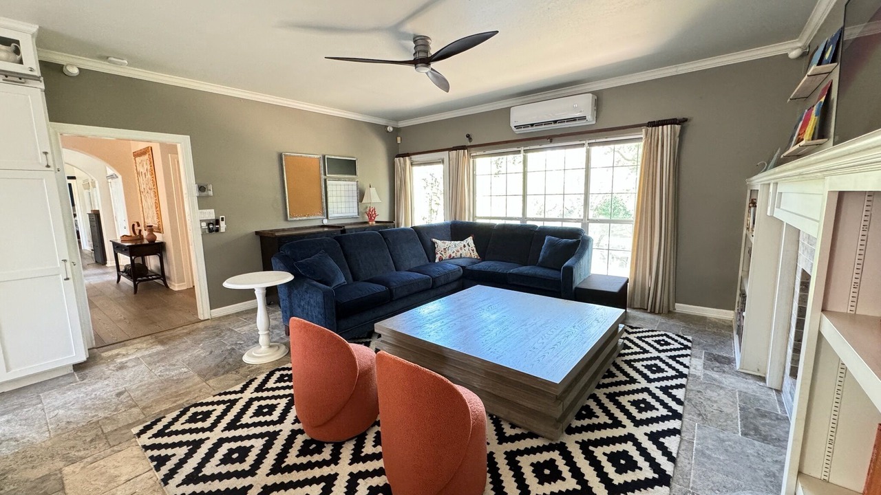 Photo of Livingroom in North San Antonio - SAT