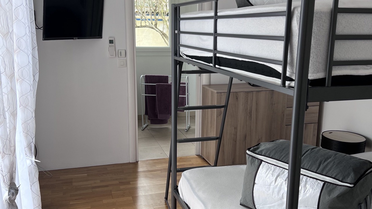 Photo of Bedroom in Ouistreham