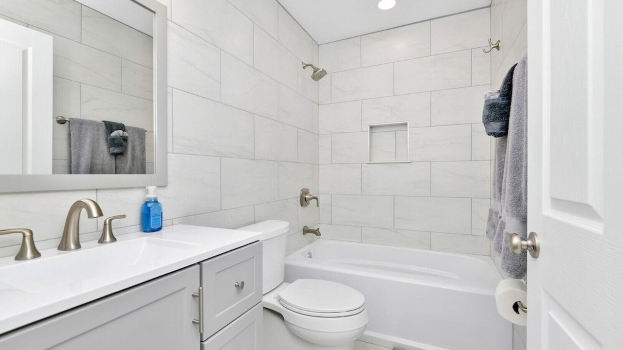 Photo of Bathroom in Loughman