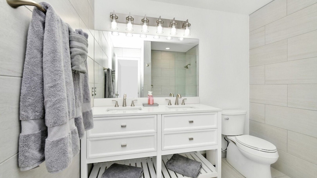 Photo of Bathroom in Loughman