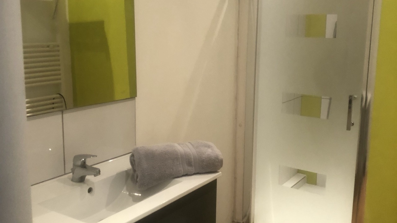 Photo of Bathroom in Doue-la-Fontaine