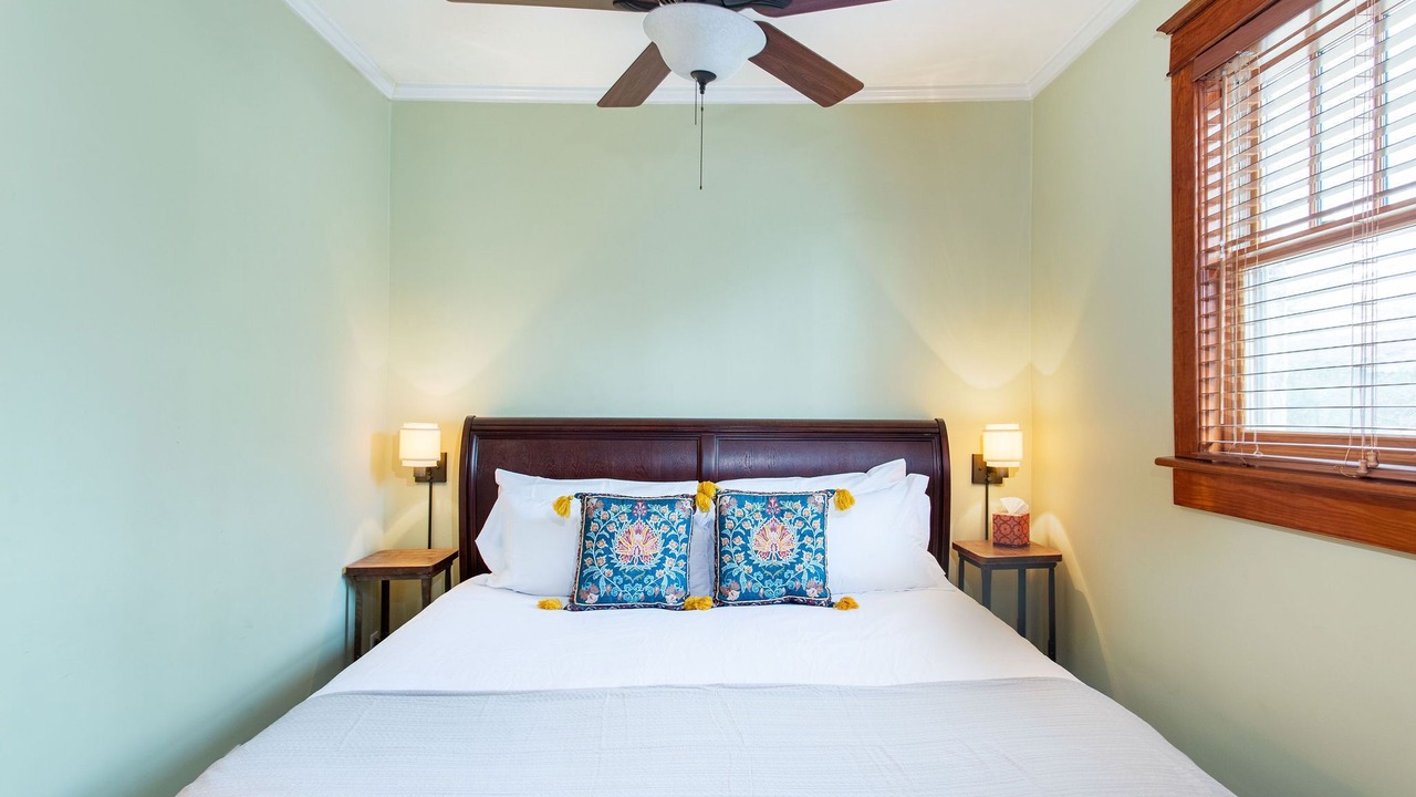 Photo of Bedroom in Historic Edgefield