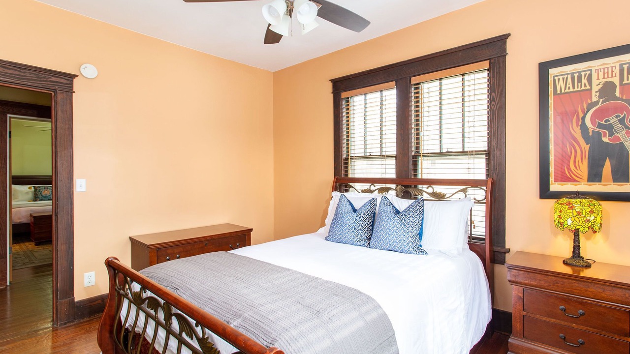 Photo of Bedroom in Historic Edgefield