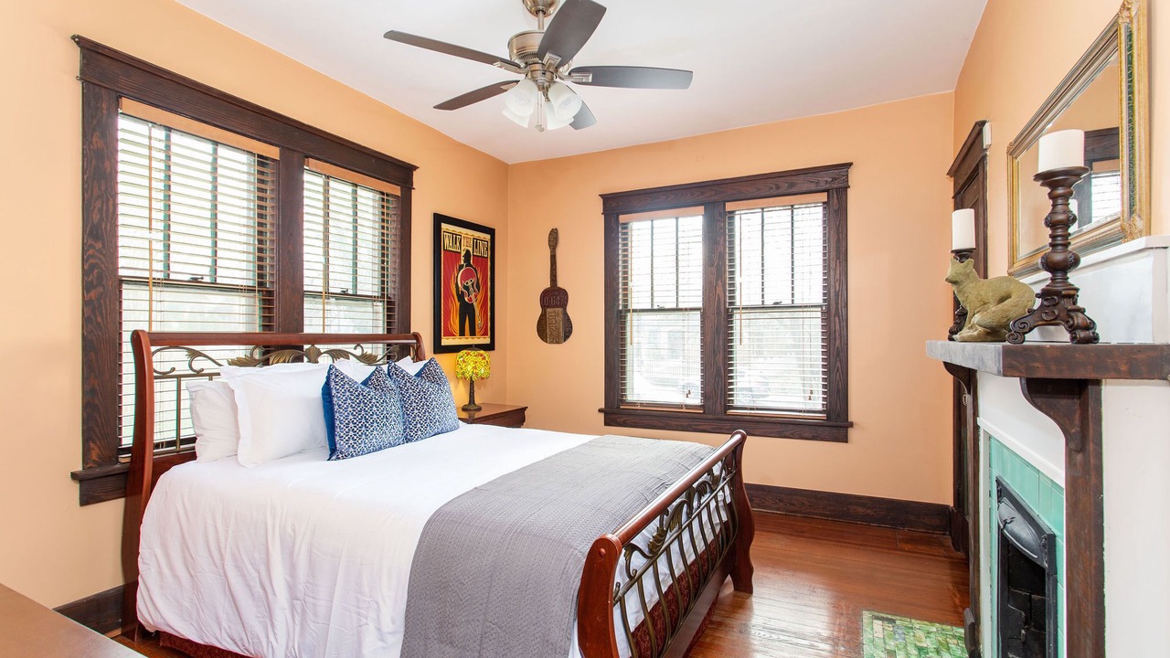 Photo of Bedroom in Historic Edgefield