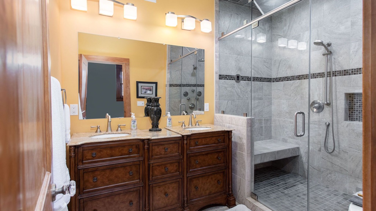 Photo of Bathroom in Historic Edgefield