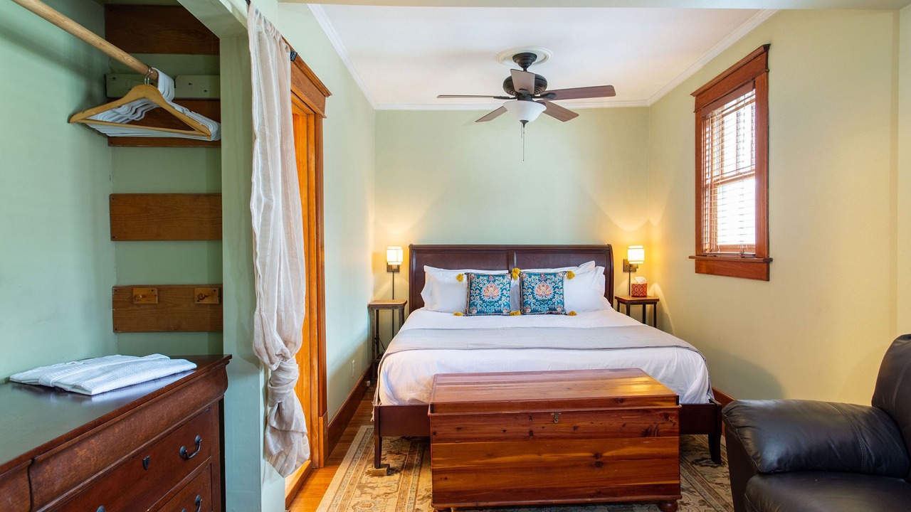 Photo of Bedroom in Historic Edgefield