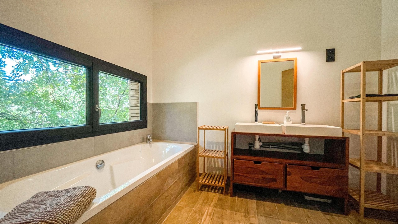 Photo of Bathroom in Pont-de-Barret