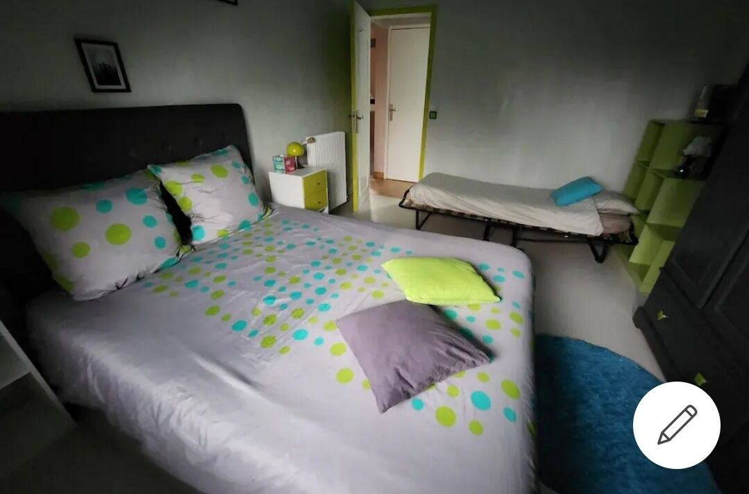 Photo of Bedroom in Reux