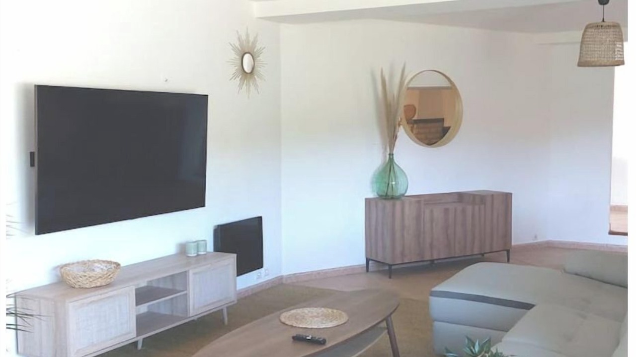 Photo of Livingroom in Payzac