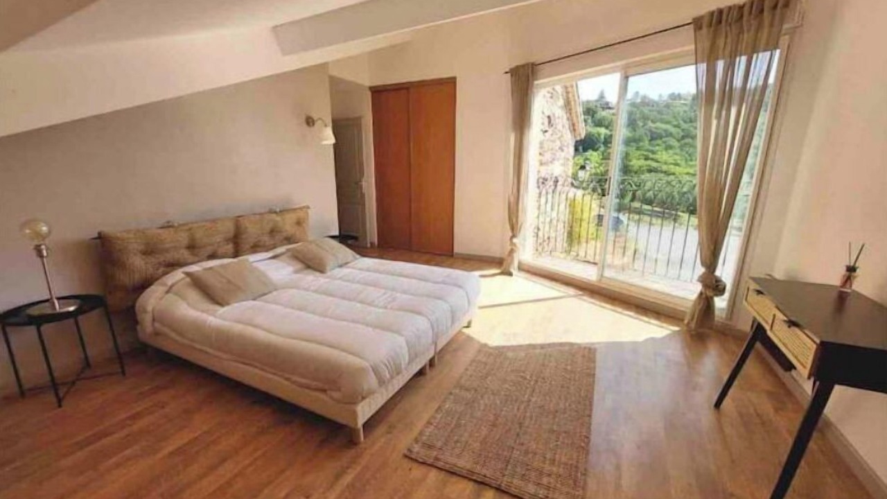 Photo of Bedroom in Payzac