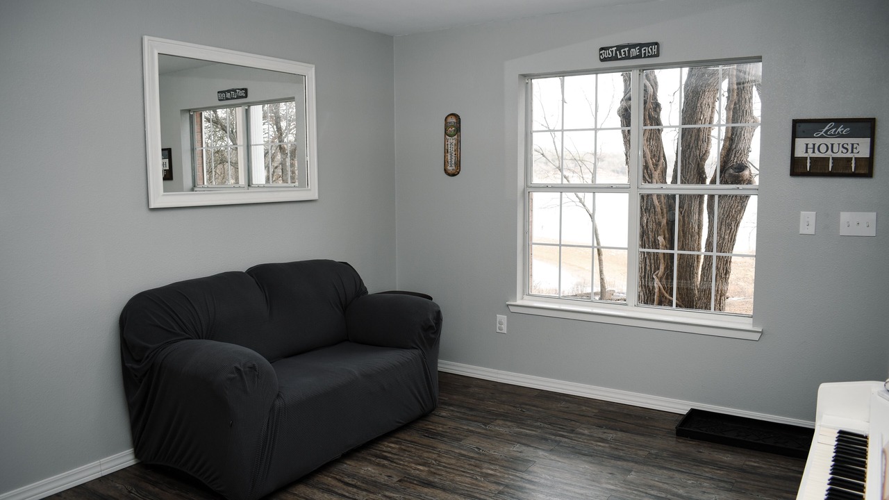 Photo of Livingroom in Eastland