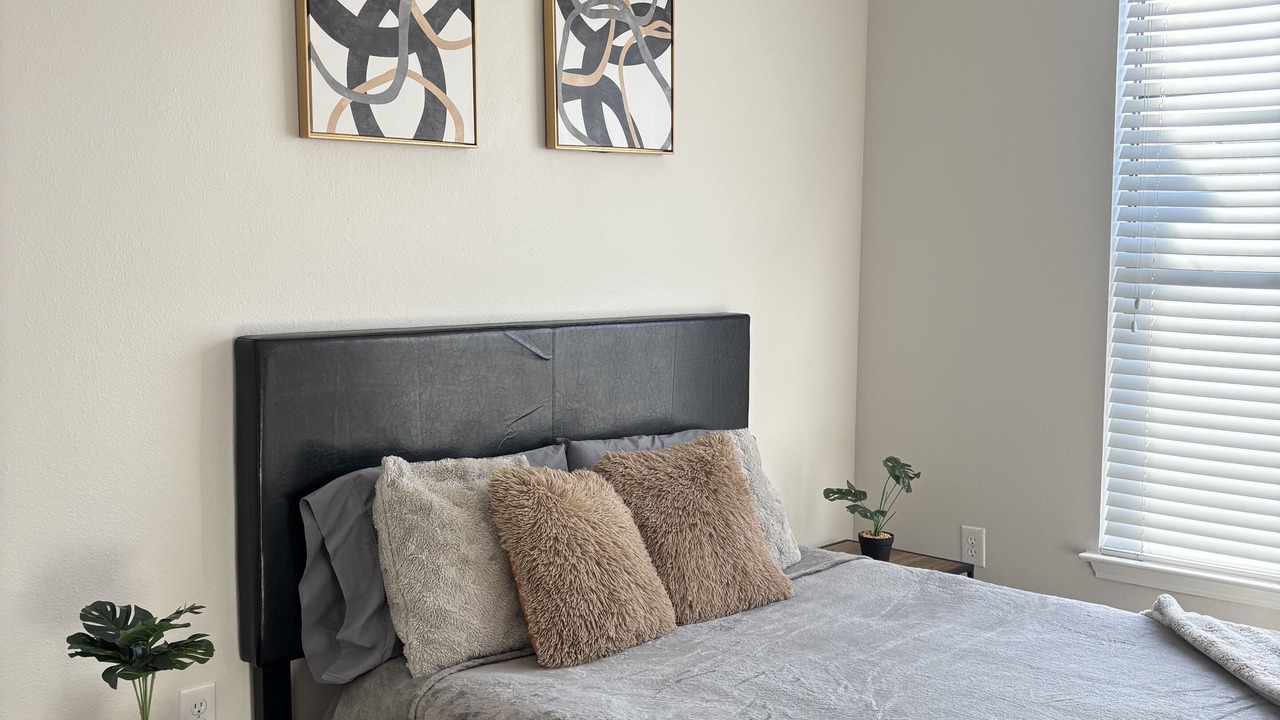 Photo of Bedroom in Braeswood Place