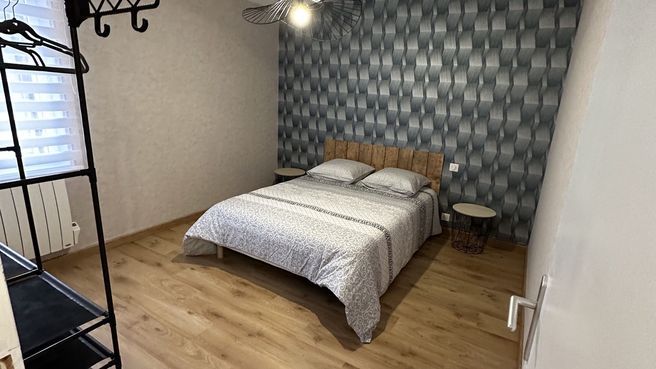 Photo of Bedroom in Saint-Laurent-sur-Saone