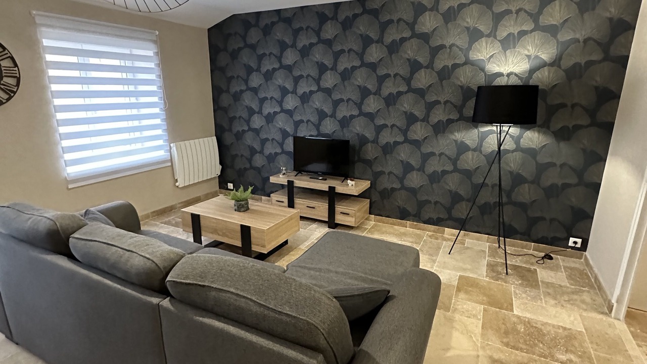 Photo of Livingroom in Saint-Laurent-sur-Saone