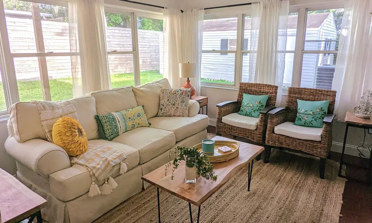 Photo of Livingroom in Madeira Beach