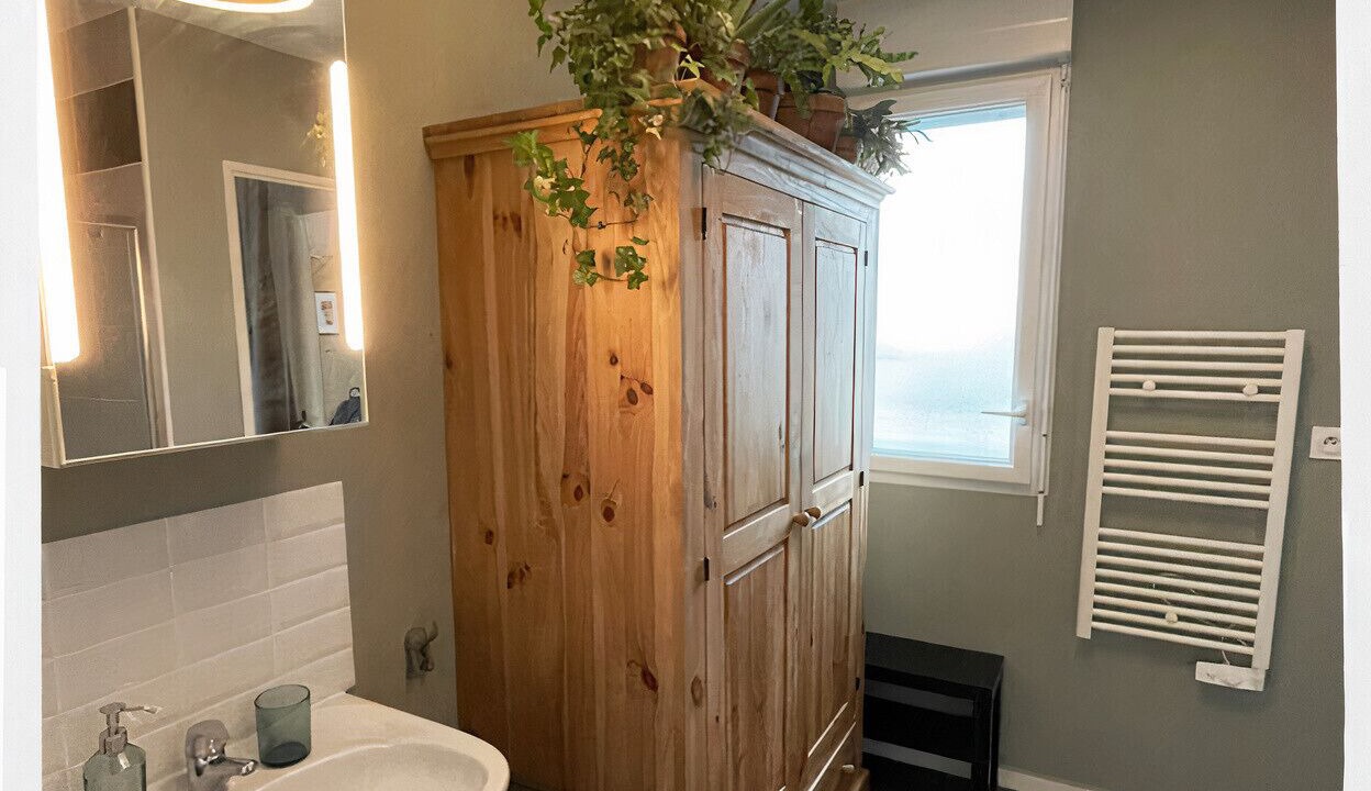 Photo of Bathroom in Tours