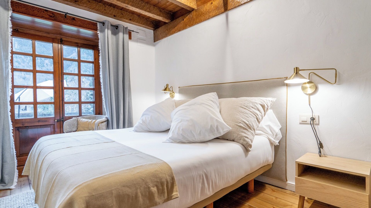 Photo of Bedroom in Garos