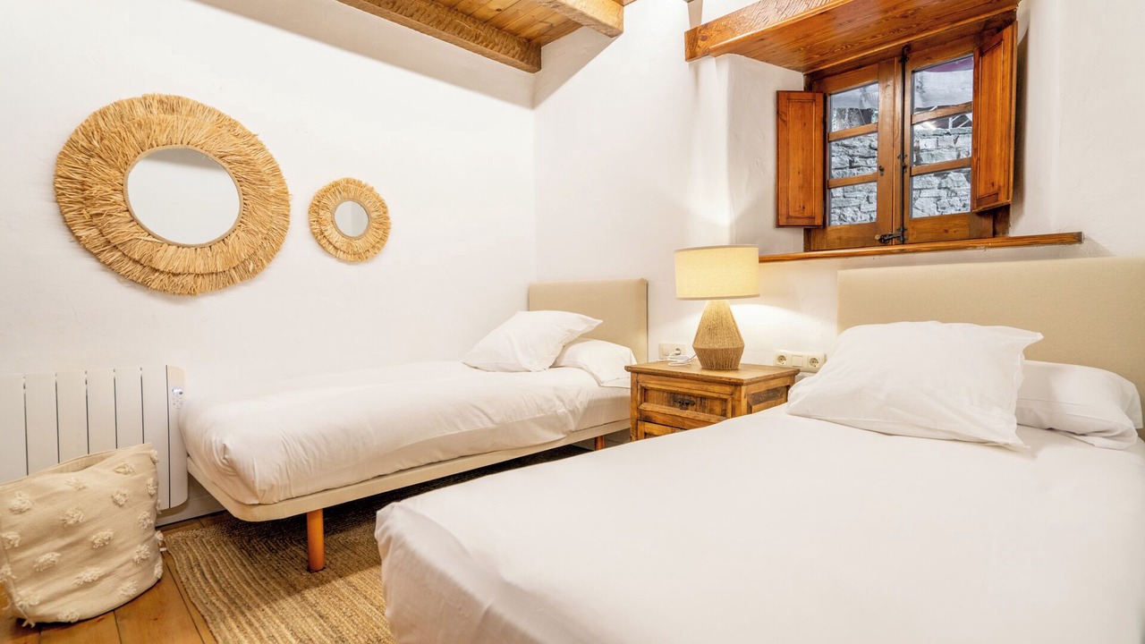 Photo of Bedroom in Garos